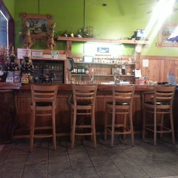 EZ Thai Restaurant - Small bar area on your way in. - Thai Near Me - Coos Bay, Oregon