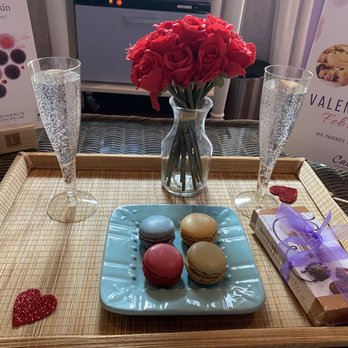 Calvert Rejuvenations Acupuncture & Spa - Valentine's Day gifts from the spa - Massage Near Me - Herndon, Virginia Calvert Rejuvenations Acupuncture & Spa - Valentine's Day gifts from the spa - Massage Near Me - Herndon, Virginia