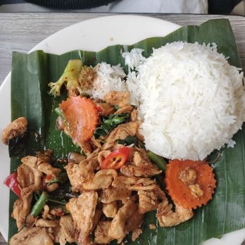 Sukho Thai Restaurant - Thai basil with chicken - Thai Near Me - Runnemede, New Jersey Sukho Thai Restaurant - Thai basil with chicken - Thai Near Me - Runnemede, New Jersey