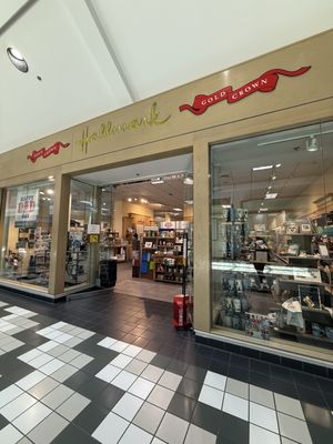 Winnie's Hallmark Shop