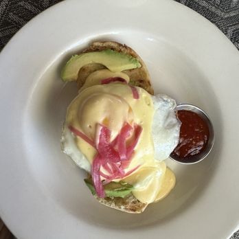 300 East - Crab Benedict - New American Near Me - Charlotte, North Carolina