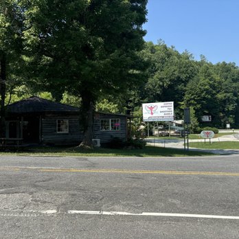 Cardinal Coffee - Outside - Coffee & Tea Near Me - Bryson City, North Carolina