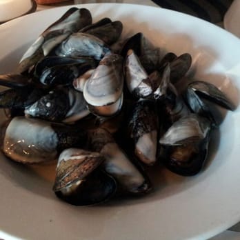 Tsunami Restaurant - Sake steamed mussels in Thai curry sauce - Seafood Near Me - Memphis, Tennessee