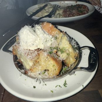North Italia - White Truffle Garlic Bread - Pizza Near Me - Houston, Texas North Italia - White Truffle Garlic Bread - Pizza Near Me - Houston, Texas