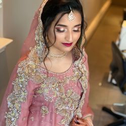 EnVogue Salon - #Bridal  #hairandmakeup #wineeyemakeup #dramaticeyemakeup #glowymakeup #pakistanibridalmakeup