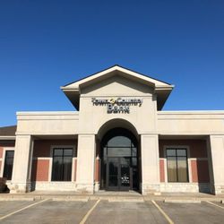 Town & Country Bank - Front of the Pevely location
