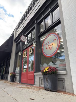 Crave Pie Studio by null