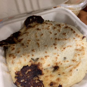 Seis Vecinos Restaurant - Pupusas - Latin American Near Me - Bronx, New York