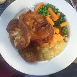 Black Horse - Pork roast with Yorkshire pudding