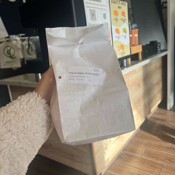 Dots Boba - Original Eggette 原味港式雞蛋仔tast so good. - Bubble Tea Near Me - San Francisco, California