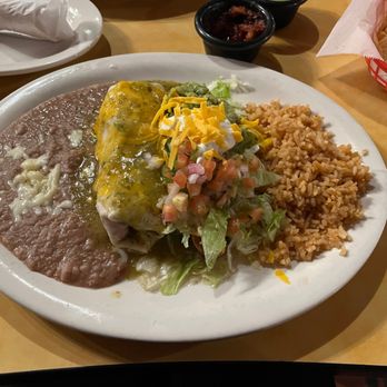 Maya Palenque - Refried beans, veggie burrito, chicken flauta and rice - Mexican Near Me - Novato, California