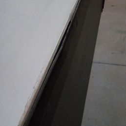 Skirting after the "repair" - does not look a whole lot different from before the "repair". Skirting after the "repair" - does not look a whole lot different from before the "repair".