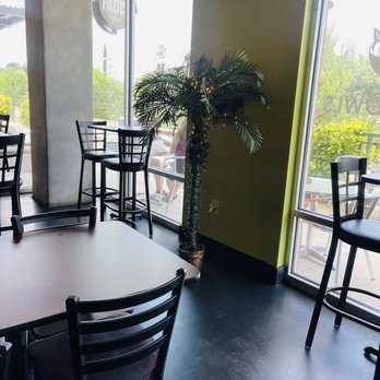 Roots Salad Kitchen - Lots of window - Salad Near Me - San Antonio, Texas