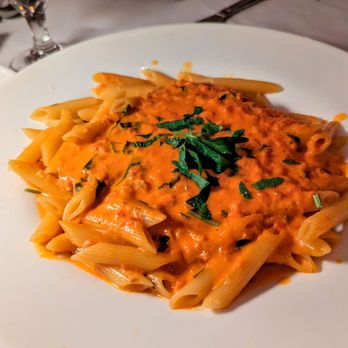 Matteo's Trattoria - Penne a la vodka - Italian Near Me - Roslyn Heights, New York Matteo's Trattoria - Penne a la vodka - Italian Near Me - Roslyn Heights, New York