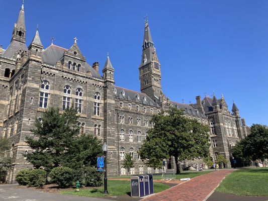 Georgetown University by null