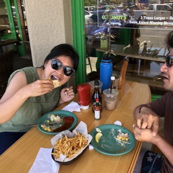 Coconuts Fish Cafe - Messy? Let's go messier! - Seafood Near Me - Kihei, Hawaii