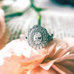 Rogers & Hollands Jewelers