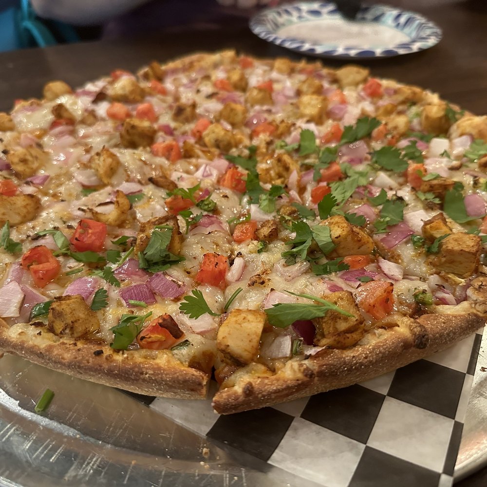 Pizza Twist - Another view of the pizza - Pizza Near Me - Franklin, Tennessee Pizza Twist - Another view of the pizza - Pizza Near Me - Franklin, Tennessee