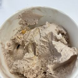 Scoops the Ice Creamery - Snickers Ice Cream