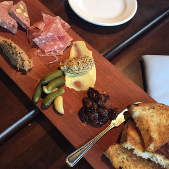 River Roast - American Near Me - Chicago, Illinois River Roast - American Near Me - Chicago, Illinois