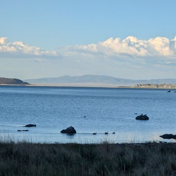 Mono Lake Tufa State Reserve - Lakes Near Me - Lee Vining, California Mono Lake Tufa State Reserve - Lakes Near Me - Lee Vining, California