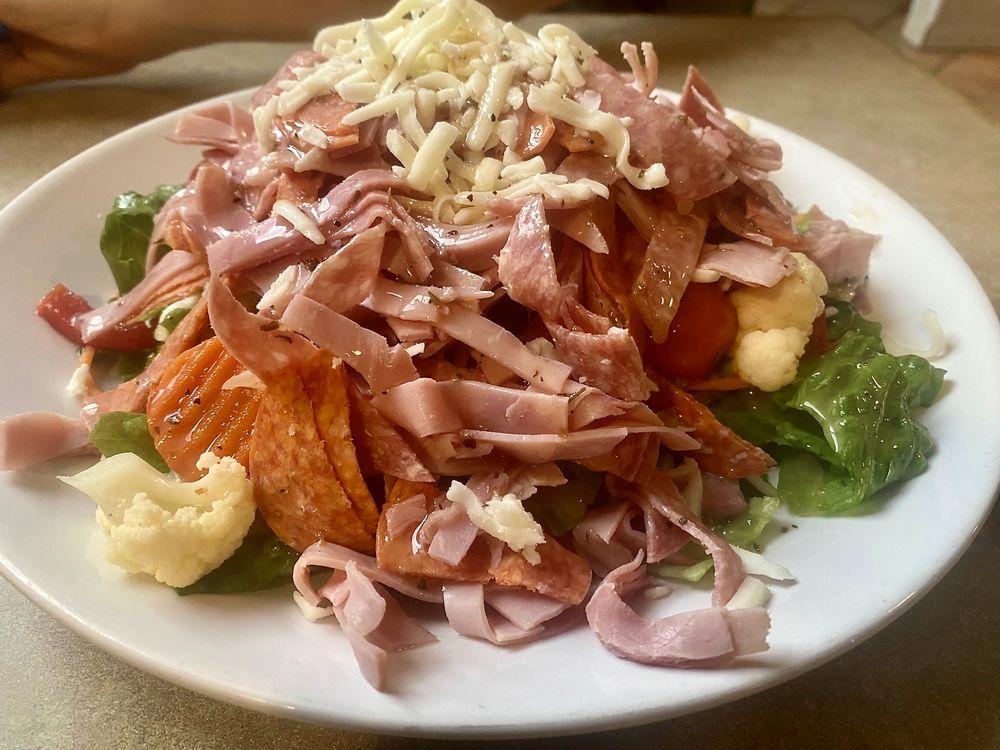 MAMA MARIA’S RESTAURANT AND BEACH BAR Updated November 2024 11