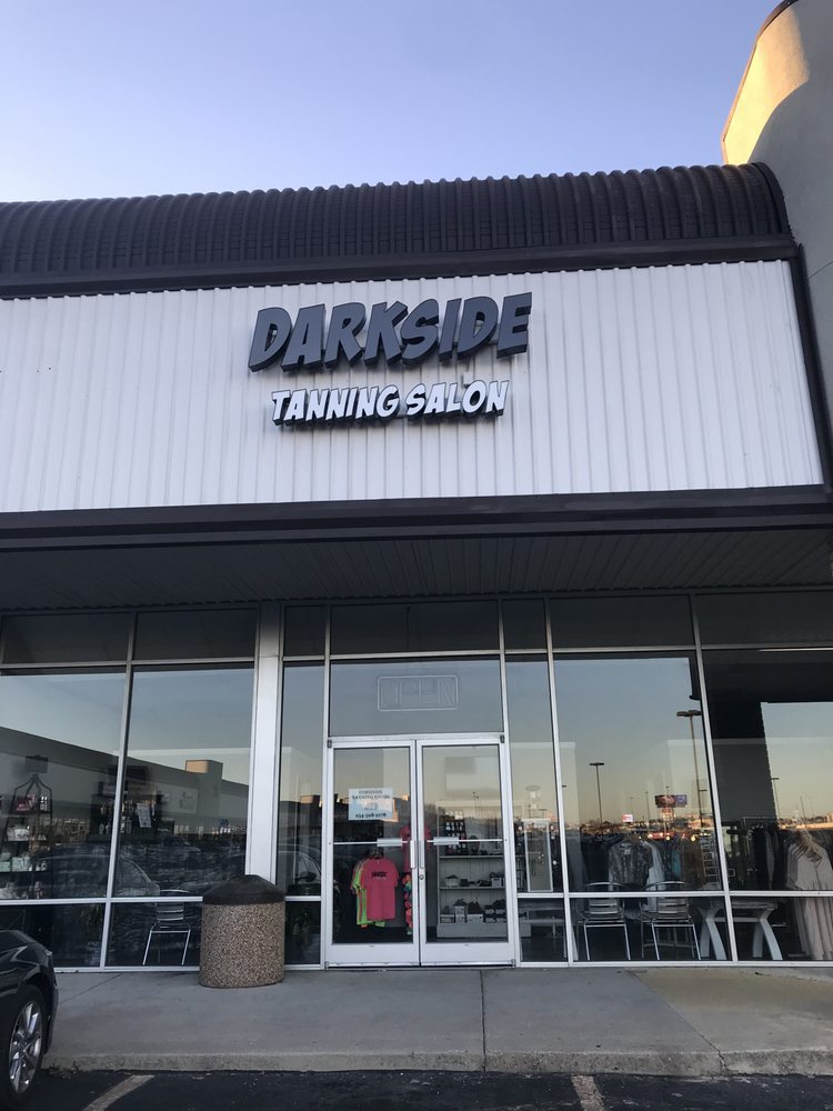 DARKSIDE TANNING SALON Updated September 2024 2825 Thornton Ln