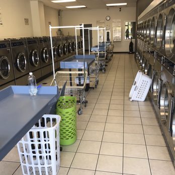 Brad’s Coin Laundry - Multiple sizes of washers on one side and driers on the other. Very easy to figure this place out. - Laundromat Near Me - Fuquay Varina, North Carolina Brad’s Coin Laundry - Multiple sizes of washers on one side and driers on the other. Very easy to figure this place out. - Laundromat Near Me - Fuquay Varina, North Carolina