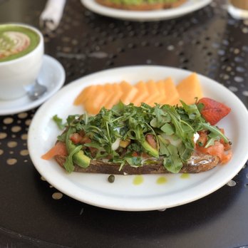 Urth Caffé-Pasadena - Egg salmone - Cafes Near Me - Pasadena, California