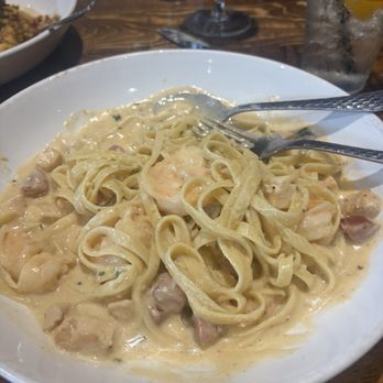 Tahoe Tavern & Grill - Jambalaya Fettuccine - Pizza Near Me - Stateline, Nevada Tahoe Tavern & Grill - Jambalaya Fettuccine - Pizza Near Me - Stateline, Nevada