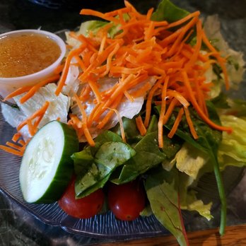 Figaro's Ristorante - House mixed greens salad - Italian Near Me - Enfield, Connecticut