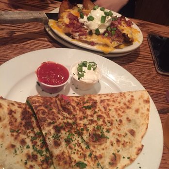 P&G’s - Potato skins & vegetable quesadillas - American Near Me - New Paltz, New York P&G’s - Potato skins & vegetable quesadillas - American Near Me - New Paltz, New York