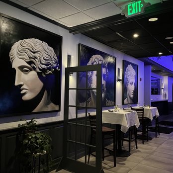 Lucca South Shore - the interior of a restaurant - Italian Near Me - Rockland, Massachusetts Lucca South Shore - the interior of a restaurant - Italian Near Me - Rockland, Massachusetts