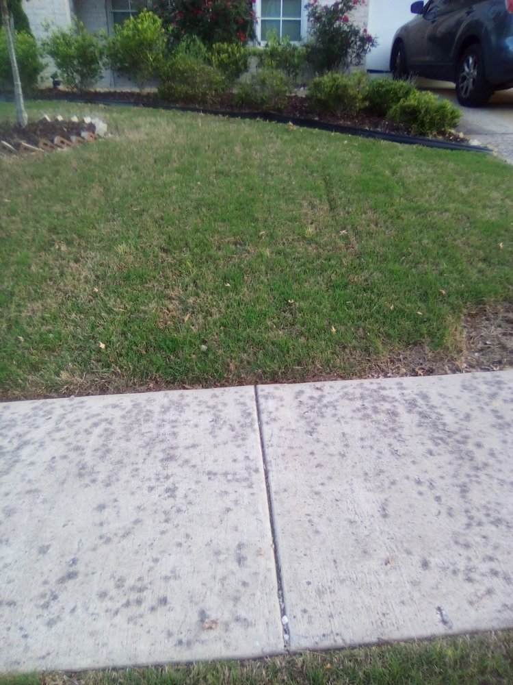 Slide of S&df Lawn Maintenance