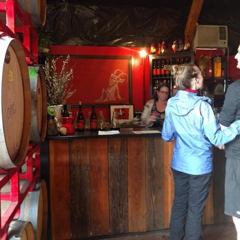 AniChe Cellars - Wine Bars Near Me - Underwood, Washington