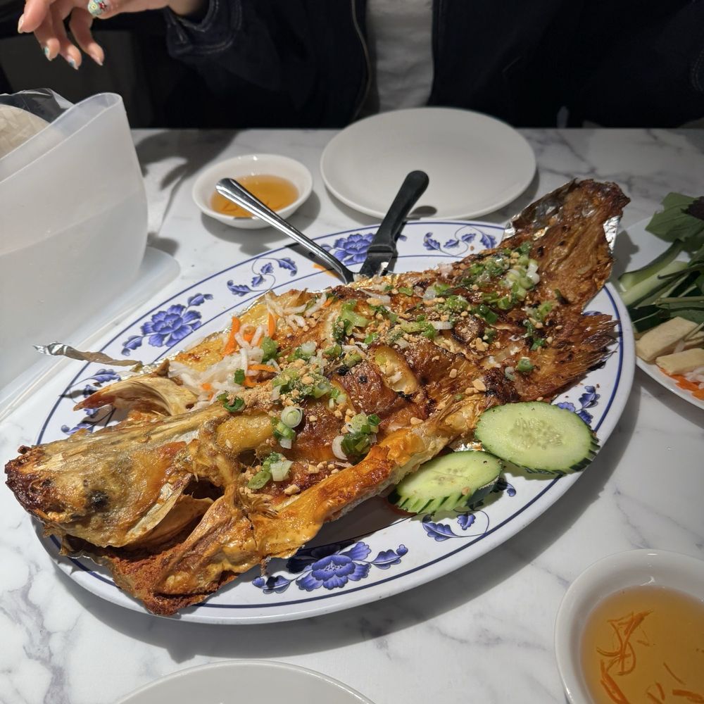 Favori Restaurant - Vietnamese Near Me - Garden Grove, California Favori Restaurant - Vietnamese Near Me - Garden Grove, California