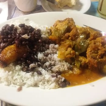 El Rincon Criollo - Oxtails, white rice and black beans! Good on 1st fork full :) - Cuban Near Me - Playa Del Rey, California El Rincon Criollo - Oxtails, white rice and black beans! Good on 1st fork full :) - Cuban Near Me - Playa Del Rey, California