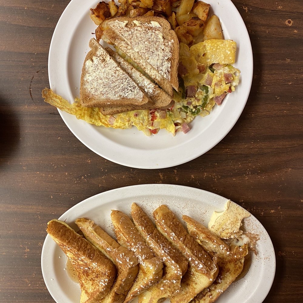 Lincoln Street Diner - French Toast and omelette - Diners Near Me - Ithaca, New York