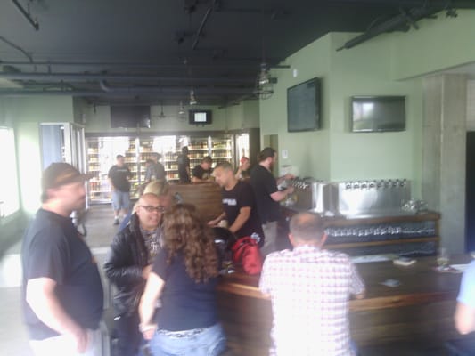 The Good Hop Bar & Bottle Shop by null