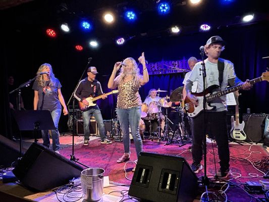 Sweetwater Music Hall by null