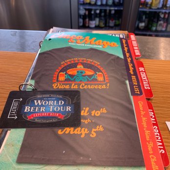 Old Chicago Pizza + Taproom - Bar area - Pizza Near Me - Sioux City, Iowa Old Chicago Pizza + Taproom - Bar area - Pizza Near Me - Sioux City, Iowa