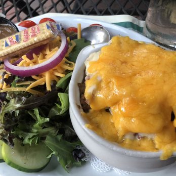 Six Pence Pub - Shepherd's Pie - Pubs Near Me - Savannah, Georgia