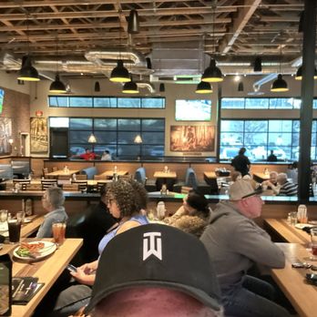 BJ's Restaurant & Brewhouse - COOL LAYOUT! - American Near Me - Tracy, California