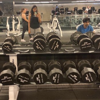 Equinox W Georgia St - Gyms Near Me - Vancouver, British Columbia Equinox W Georgia St - Gyms Near Me - Vancouver, British Columbia
