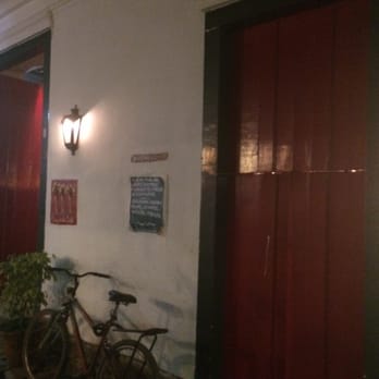 Margarida - Alley entrance - Pizza Near Me - Paraty, RJ Margarida - Alley entrance - Pizza Near Me - Paraty, RJ