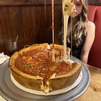 Giordano's - Pizza Near Me - Orlando, Florida