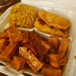 General Tso's Tofu combination plate