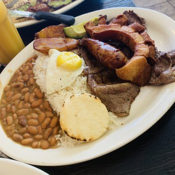 Mi Tierra Restaurant - bandeja paisa - Colombian Near Me - Charlotte, North Carolina