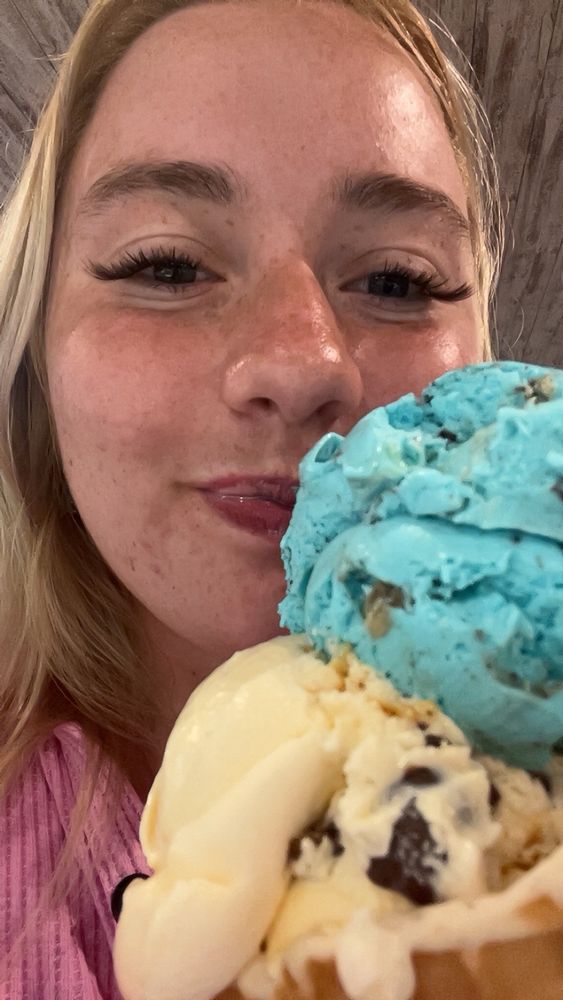 Scoops Ice Cream Logo