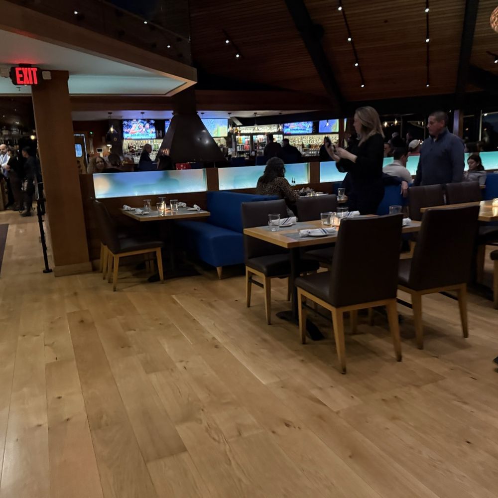 Half Moon - New American Near Me - Dobbs Ferry, New York